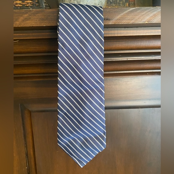 Daniel Cremieux Other - Daniel Cremieux silk tie
